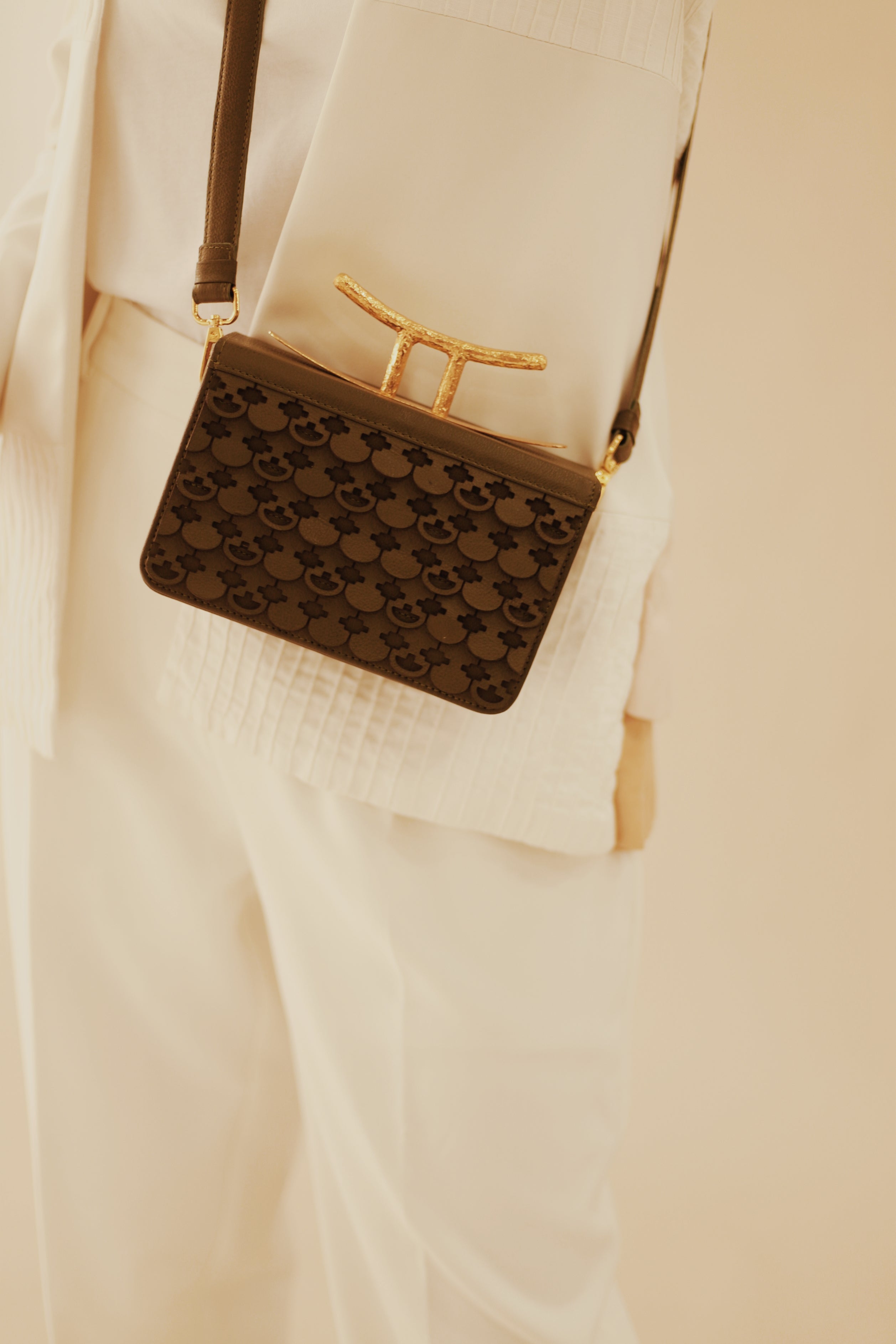 TAIRONA BAG OLIVE